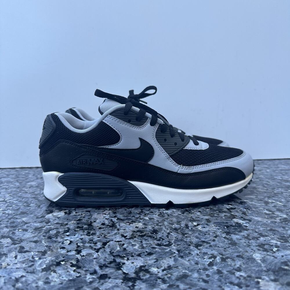 Nike Air Max 90 Essential Wolf Grey Black Shoes Men’s Size 8 (537384-053)